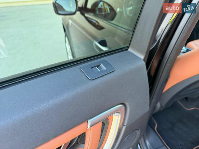 Черный Ленд Ровер Discovery Sport, объемом двигателя 2 л и пробегом 128 тыс. км за 19500 $, фото 61 на Automoto.ua