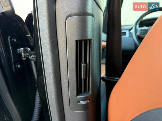 Черный Ленд Ровер Discovery Sport, объемом двигателя 2 л и пробегом 128 тыс. км за 19500 $, фото 49 на Automoto.ua