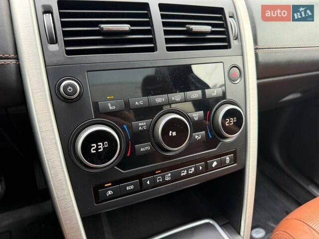 Черный Ленд Ровер Discovery Sport, объемом двигателя 2 л и пробегом 213 тыс. км за 16490 $, фото 20 на Automoto.ua