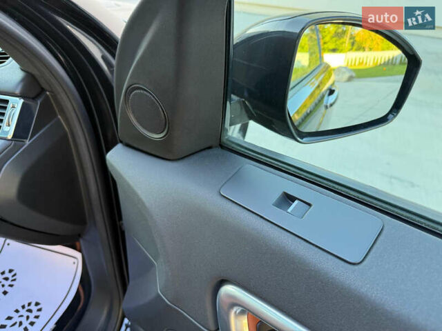 Черный Ленд Ровер Discovery Sport, объемом двигателя 2 л и пробегом 128 тыс. км за 19500 $, фото 50 на Automoto.ua