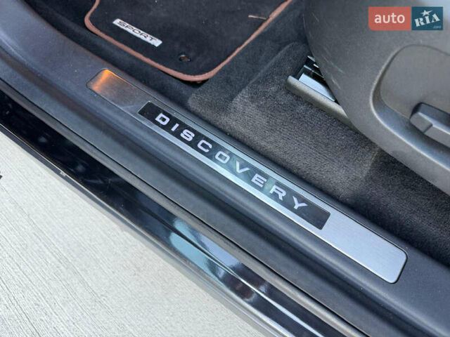 Черный Ленд Ровер Discovery Sport, объемом двигателя 2 л и пробегом 128 тыс. км за 19500 $, фото 40 на Automoto.ua