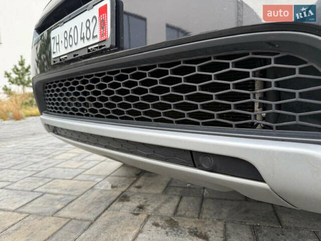 Черный Ленд Ровер Discovery Sport, объемом двигателя 2 л и пробегом 130 тыс. км за 18700 $, фото 75 на Automoto.ua