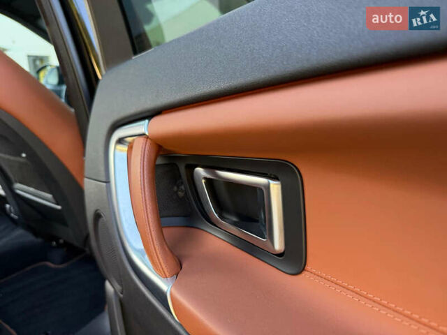 Черный Ленд Ровер Discovery Sport, объемом двигателя 2 л и пробегом 128 тыс. км за 19500 $, фото 45 на Automoto.ua