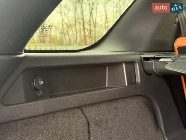 Черный Ленд Ровер Discovery Sport, объемом двигателя 2 л и пробегом 130 тыс. км за 18700 $, фото 57 на Automoto.ua