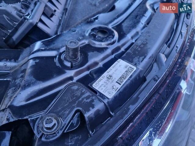 Чорний Ленд Ровер Discovery Sport, об'ємом двигуна 2 л та пробігом 130 тис. км за 17999 $, фото 13 на Automoto.ua