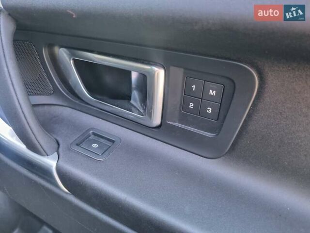 Чорний Ленд Ровер Discovery Sport, об'ємом двигуна 2 л та пробігом 130 тис. км за 17999 $, фото 34 на Automoto.ua