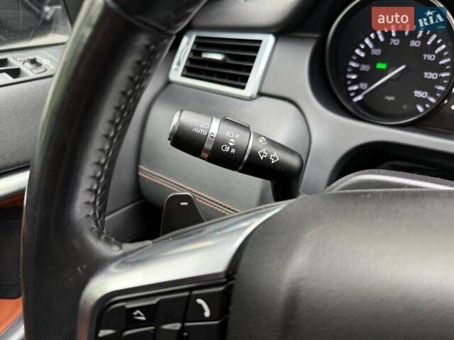 Черный Ленд Ровер Discovery Sport, объемом двигателя 2 л и пробегом 213 тыс. км за 16490 $, фото 15 на Automoto.ua