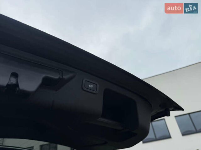 Черный Ленд Ровер Discovery Sport, объемом двигателя 2 л и пробегом 130 тыс. км за 18700 $, фото 54 на Automoto.ua