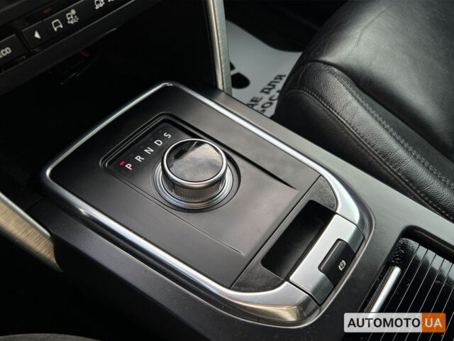 Черный Ленд Ровер Discovery Sport, объемом двигателя 2 л и пробегом 120 тыс. км за 17999 $, фото 21 на Automoto.ua