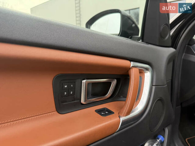 Черный Ленд Ровер Discovery Sport, объемом двигателя 2 л и пробегом 130 тыс. км за 18500 $, фото 61 на Automoto.ua