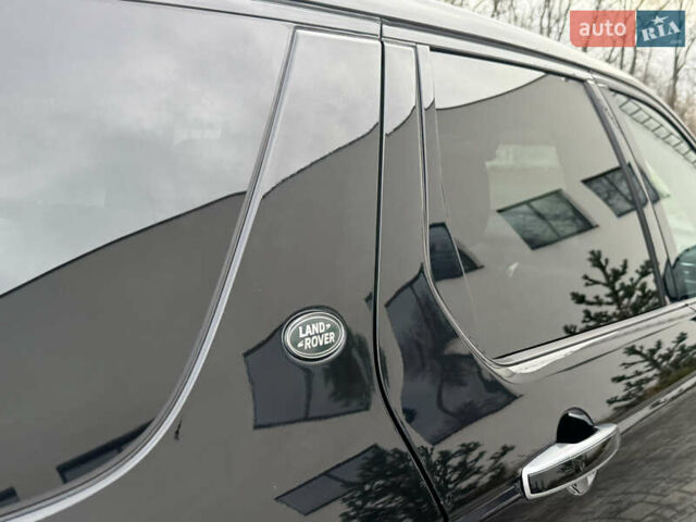 Черный Ленд Ровер Discovery Sport, объемом двигателя 2 л и пробегом 130 тыс. км за 18500 $, фото 27 на Automoto.ua