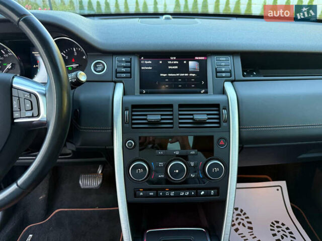 Черный Ленд Ровер Discovery Sport, объемом двигателя 2 л и пробегом 128 тыс. км за 19500 $, фото 28 на Automoto.ua