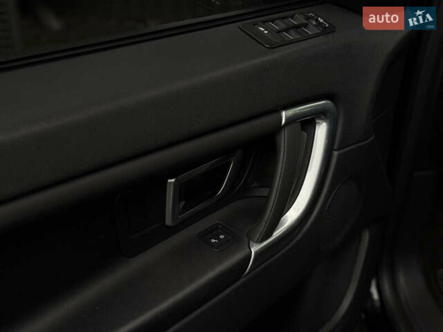 Чорний Ленд Ровер Discovery Sport, об'ємом двигуна 2 л та пробігом 185 тис. км за 15200 $, фото 16 на Automoto.ua