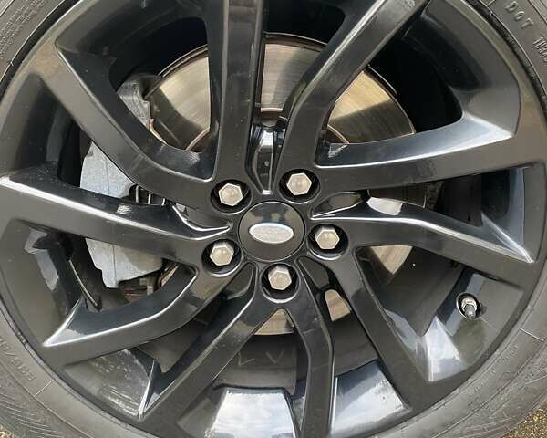 Чорний Ленд Ровер Discovery Sport, об'ємом двигуна 2 л та пробігом 71 тис. км за 21900 $, фото 77 на Automoto.ua