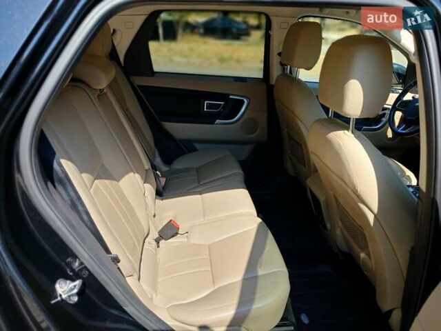 Чорний Ленд Ровер Discovery Sport, об'ємом двигуна 2 л та пробігом 108 тис. км за 16500 $, фото 12 на Automoto.ua