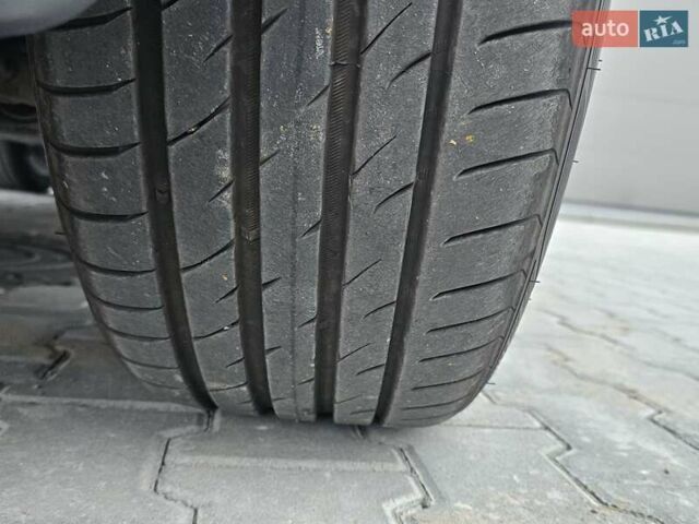 Черный Ленд Ровер Discovery Sport, объемом двигателя 2 л и пробегом 214 тыс. км за 18999 $, фото 16 на Automoto.ua
