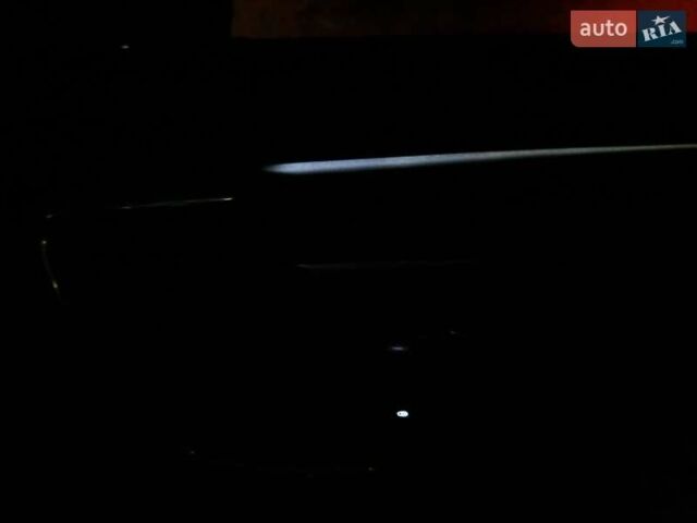 Черный Ленд Ровер Discovery Sport, объемом двигателя 2 л и пробегом 140 тыс. км за 15800 $, фото 65 на Automoto.ua