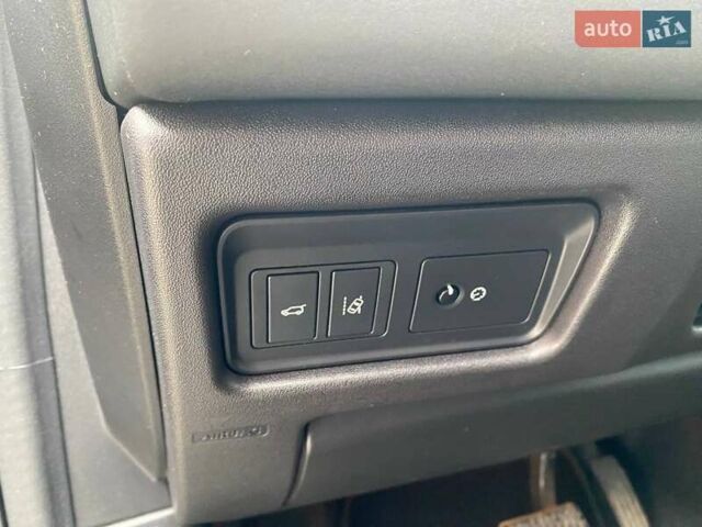 Черный Ленд Ровер Discovery Sport, объемом двигателя 2 л и пробегом 206 тыс. км за 17900 $, фото 14 на Automoto.ua