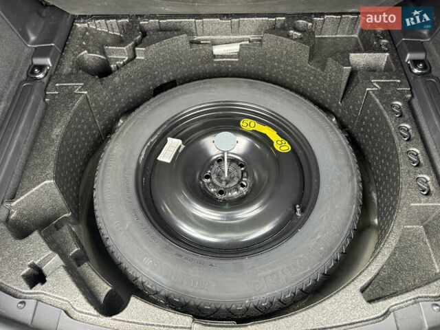 Черный Ленд Ровер Discovery Sport, объемом двигателя 2 л и пробегом 149 тыс. км за 11900 $, фото 29 на Automoto.ua