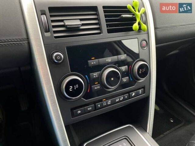 Черный Ленд Ровер Discovery Sport, объемом двигателя 2 л и пробегом 206 тыс. км за 17900 $, фото 19 на Automoto.ua