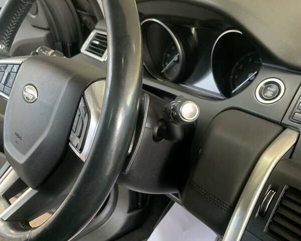 Чорний Ленд Ровер Discovery Sport, об'ємом двигуна 2 л та пробігом 131 тис. км за 16500 $, фото 39 на Automoto.ua