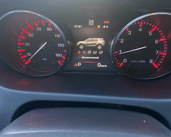 Чорний Ленд Ровер Discovery Sport, об'ємом двигуна 2 л та пробігом 71 тис. км за 21900 $, фото 6 на Automoto.ua