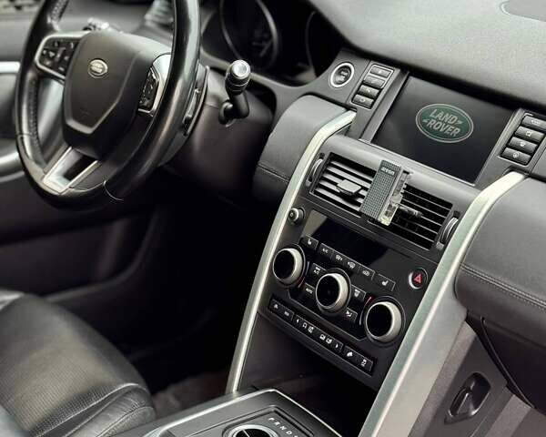 Ленд Ровер Discovery Sport 2016 в Кривом Роге на Automoto.ua Черный Ленд Ровер Discovery Sport, объемом двигателя 2 л и пробегом 222 тыс. км за 18000 $, фото 8 на Automoto.ua