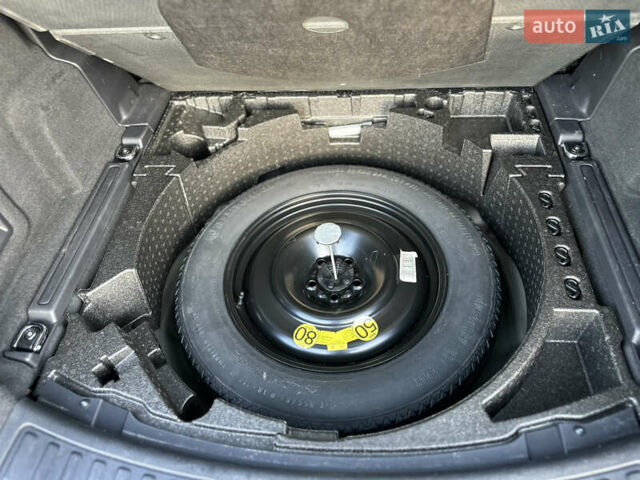 Черный Ленд Ровер Discovery Sport, объемом двигателя 2 л и пробегом 129 тыс. км за 16900 $, фото 39 на Automoto.ua