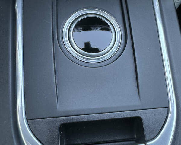 Черный Ленд Ровер Discovery Sport, объемом двигателя 2 л и пробегом 81 тыс. км за 16000 $, фото 3 на Automoto.ua