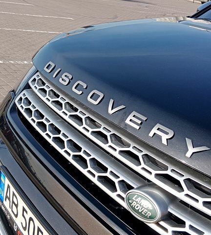 Черный Ленд Ровер Discovery Sport, объемом двигателя 2 л и пробегом 156 тыс. км за 25000 $, фото 7 на Automoto.ua