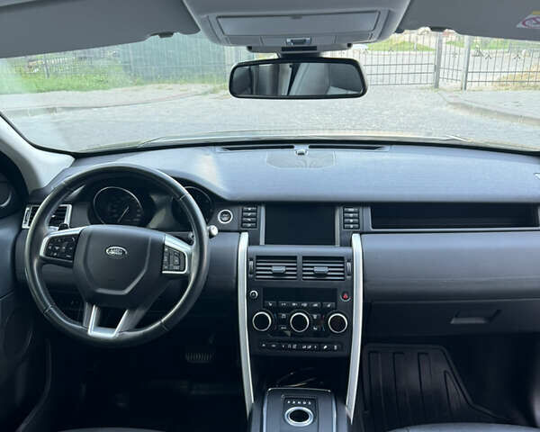 Черный Ленд Ровер Discovery Sport, объемом двигателя 2 л и пробегом 81 тыс. км за 16000 $, фото 5 на Automoto.ua