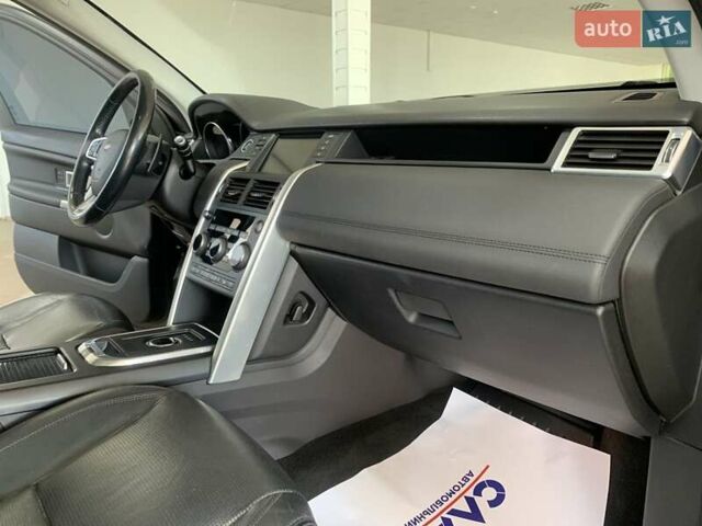 Чорний Ленд Ровер Discovery Sport, об'ємом двигуна 2 л та пробігом 131 тис. км за 22500 $, фото 38 на Automoto.ua