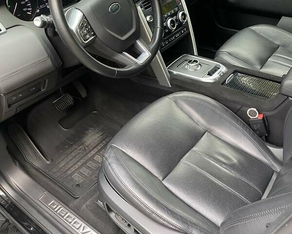 Чорний Ленд Ровер Discovery Sport, об'ємом двигуна 2 л та пробігом 71 тис. км за 21900 $, фото 57 на Automoto.ua