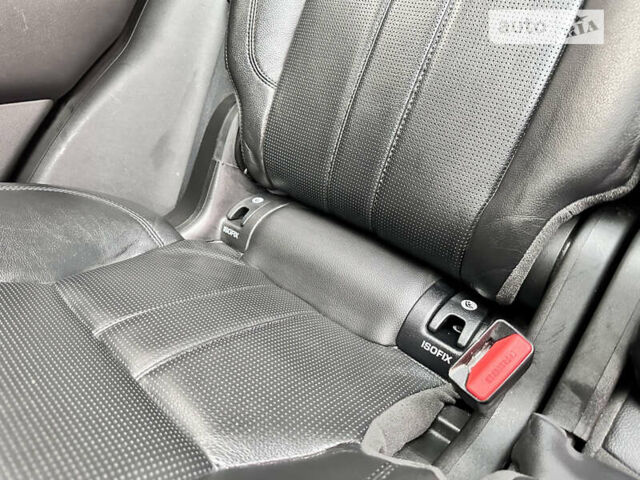 Чорний Ленд Ровер Discovery Sport, об'ємом двигуна 2 л та пробігом 230 тис. км за 20900 $, фото 25 на Automoto.ua