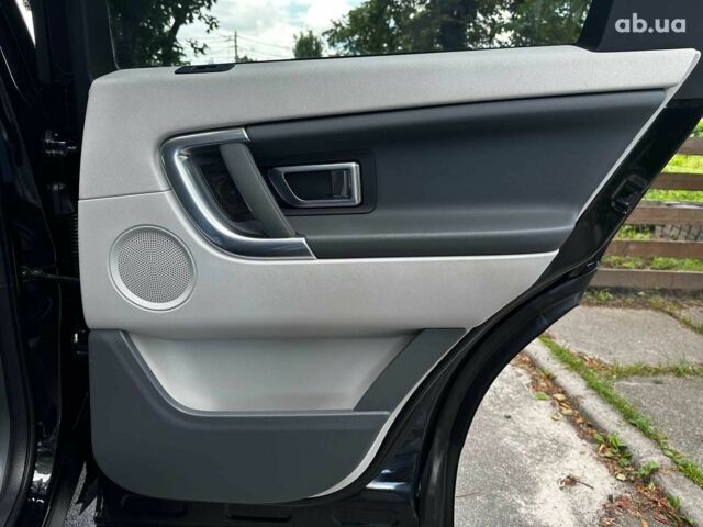 Чорний Ленд Ровер Discovery Sport, об'ємом двигуна 2 л та пробігом 112 тис. км за 19490 $, фото 25 на Automoto.ua