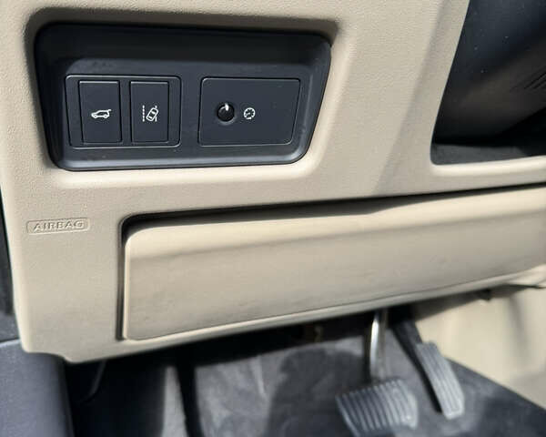 Чорний Ленд Ровер Discovery Sport, об'ємом двигуна 2 л та пробігом 178 тис. км за 19200 $, фото 52 на Automoto.ua