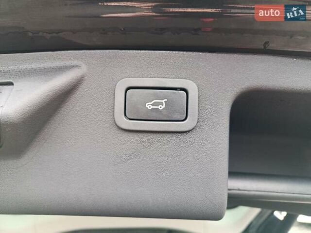 Чорний Ленд Ровер Discovery Sport, об'ємом двигуна 2 л та пробігом 162 тис. км за 12500 $, фото 25 на Automoto.ua