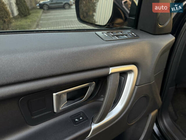 Черный Ленд Ровер Discovery Sport, объемом двигателя 2 л и пробегом 119 тыс. км за 18950 $, фото 38 на Automoto.ua