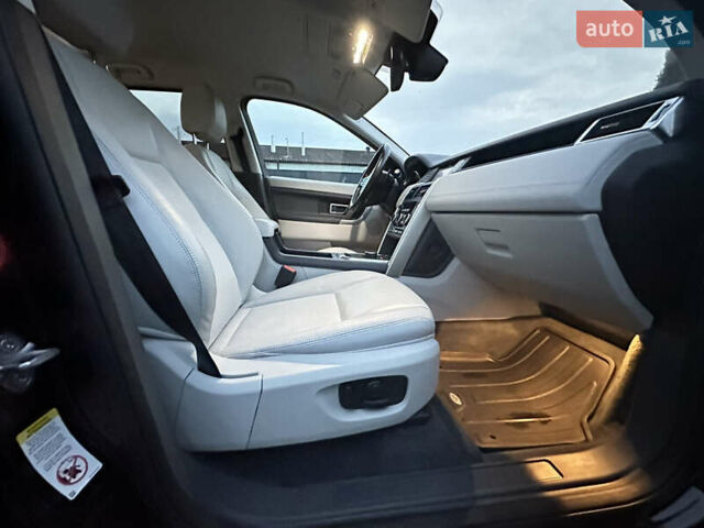 Черный Ленд Ровер Discovery Sport, объемом двигателя 2 л и пробегом 141 тыс. км за 15800 $, фото 47 на Automoto.ua