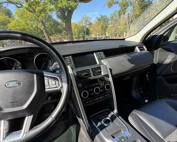 Черный Ленд Ровер Discovery Sport, объемом двигателя 2 л и пробегом 125 тыс. км за 20000 $, фото 7 на Automoto.ua