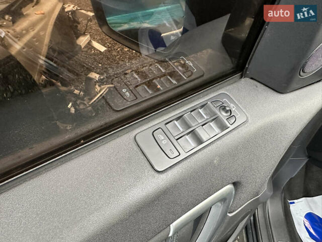 Черный Ленд Ровер Discovery Sport, объемом двигателя 2 л и пробегом 184 тыс. км за 11500 $, фото 5 на Automoto.ua