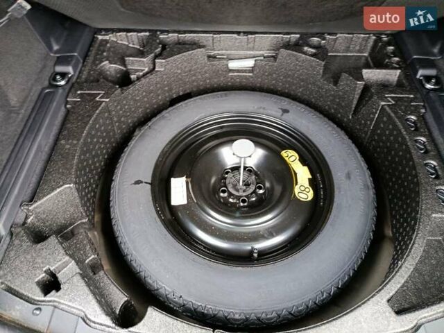 Чорний Ленд Ровер Discovery Sport, об'ємом двигуна 2 л та пробігом 162 тис. км за 12500 $, фото 24 на Automoto.ua