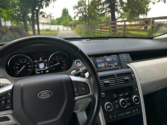 Чорний Ленд Ровер Discovery Sport, об'ємом двигуна 2 л та пробігом 112 тис. км за 19490 $, фото 16 на Automoto.ua