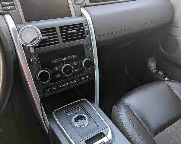 Черный Ленд Ровер Discovery Sport, объемом двигателя 2 л и пробегом 71 тыс. км за 20500 $, фото 11 на Automoto.ua