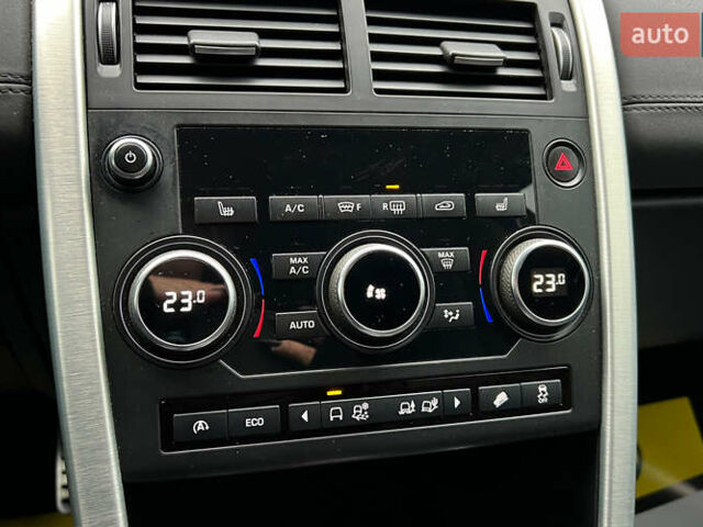 Черный Ленд Ровер Discovery Sport, объемом двигателя 2 л и пробегом 111 тыс. км за 20300 $, фото 14 на Automoto.ua