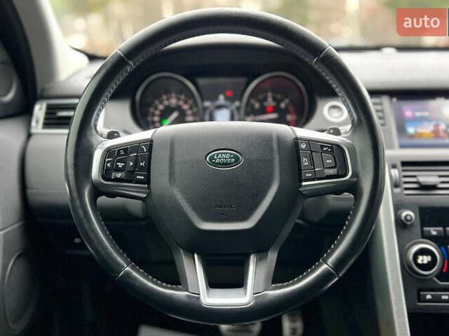 Черный Ленд Ровер Discovery Sport, объемом двигателя 2 л и пробегом 111 тыс. км за 20300 $, фото 10 на Automoto.ua