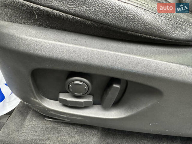 Черный Ленд Ровер Discovery Sport, объемом двигателя 2 л и пробегом 184 тыс. км за 11500 $, фото 8 на Automoto.ua