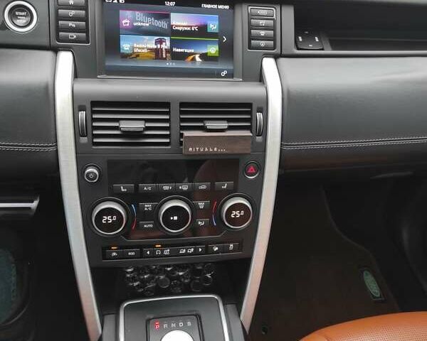 Чорний Ленд Ровер Discovery Sport, об'ємом двигуна 2 л та пробігом 153 тис. км за 18520 $, фото 26 на Automoto.ua