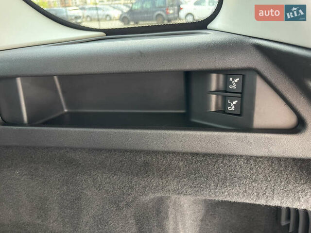 Черный Ленд Ровер Discovery Sport, объемом двигателя 2 л и пробегом 107 тыс. км за 22500 $, фото 41 на Automoto.ua