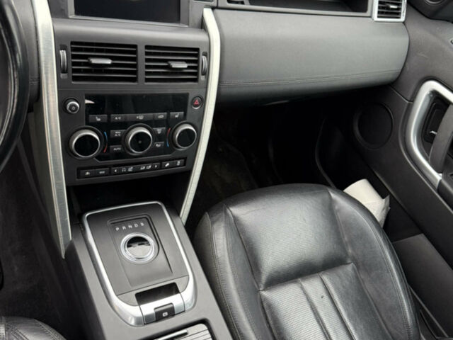 Черный Ленд Ровер Discovery Sport, объемом двигателя 2 л и пробегом 205 тыс. км за 20500 $, фото 24 на Automoto.ua